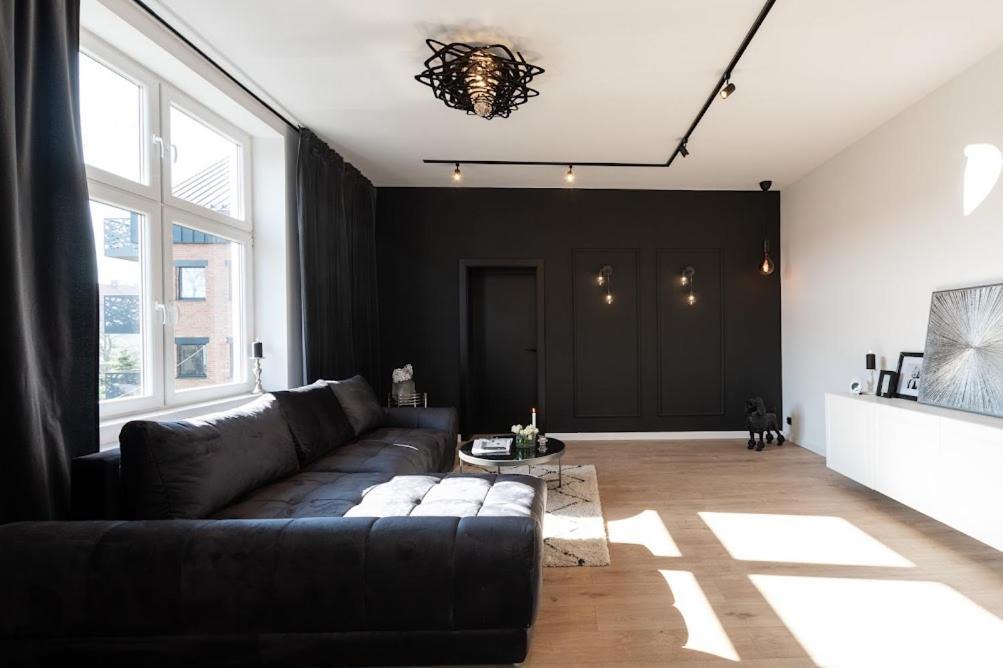 Jan III Sobieski - Luksusowy Apartament L Z Darmowym Prywatnym Parkingiem Gliwice Exterior foto